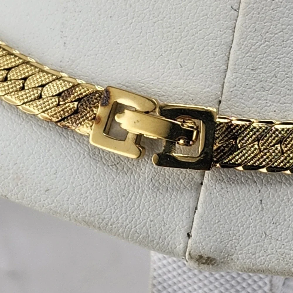 Vintage Monet Gold Tone Flat Herringbone Choker‎ Necklace READ